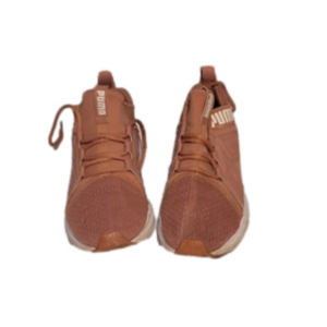 Add Style and Comfort to Your Active Lifestyle with Puma Sneakers Pink Size 6.